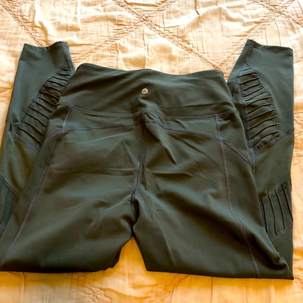 AVIA leggings